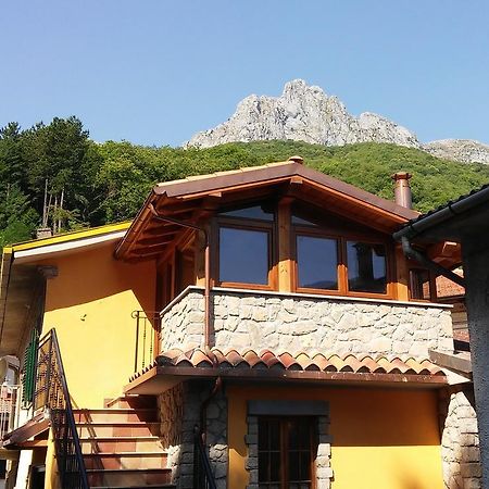 Home In Garfagnana Vagli di Sotto ภายนอก รูปภาพ