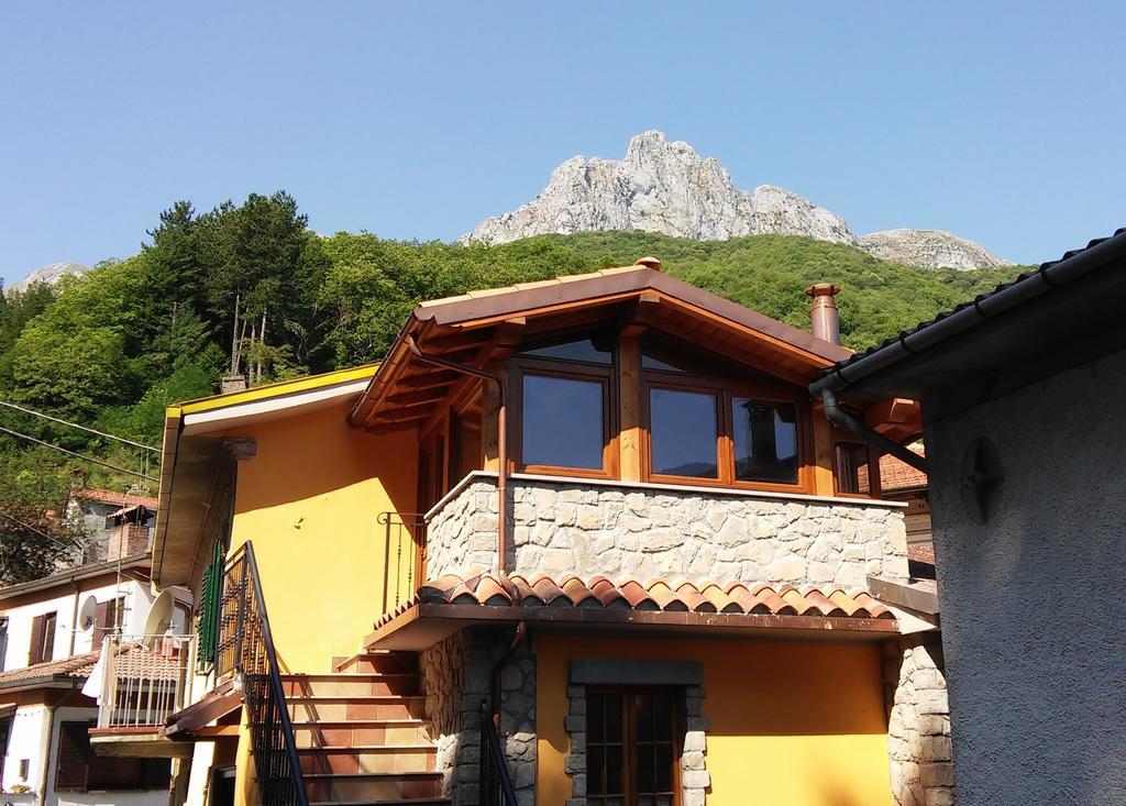 Home In Garfagnana Vagli di Sotto ภายนอก รูปภาพ